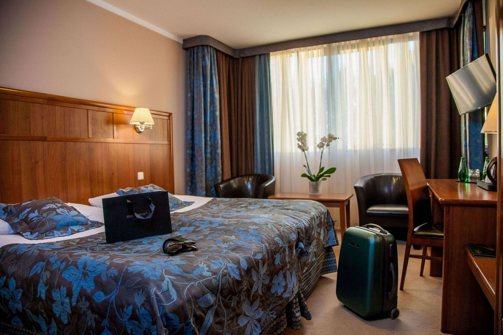 Farmona Hotel Business & Spa Krasków Εξωτερικό φωτογραφία