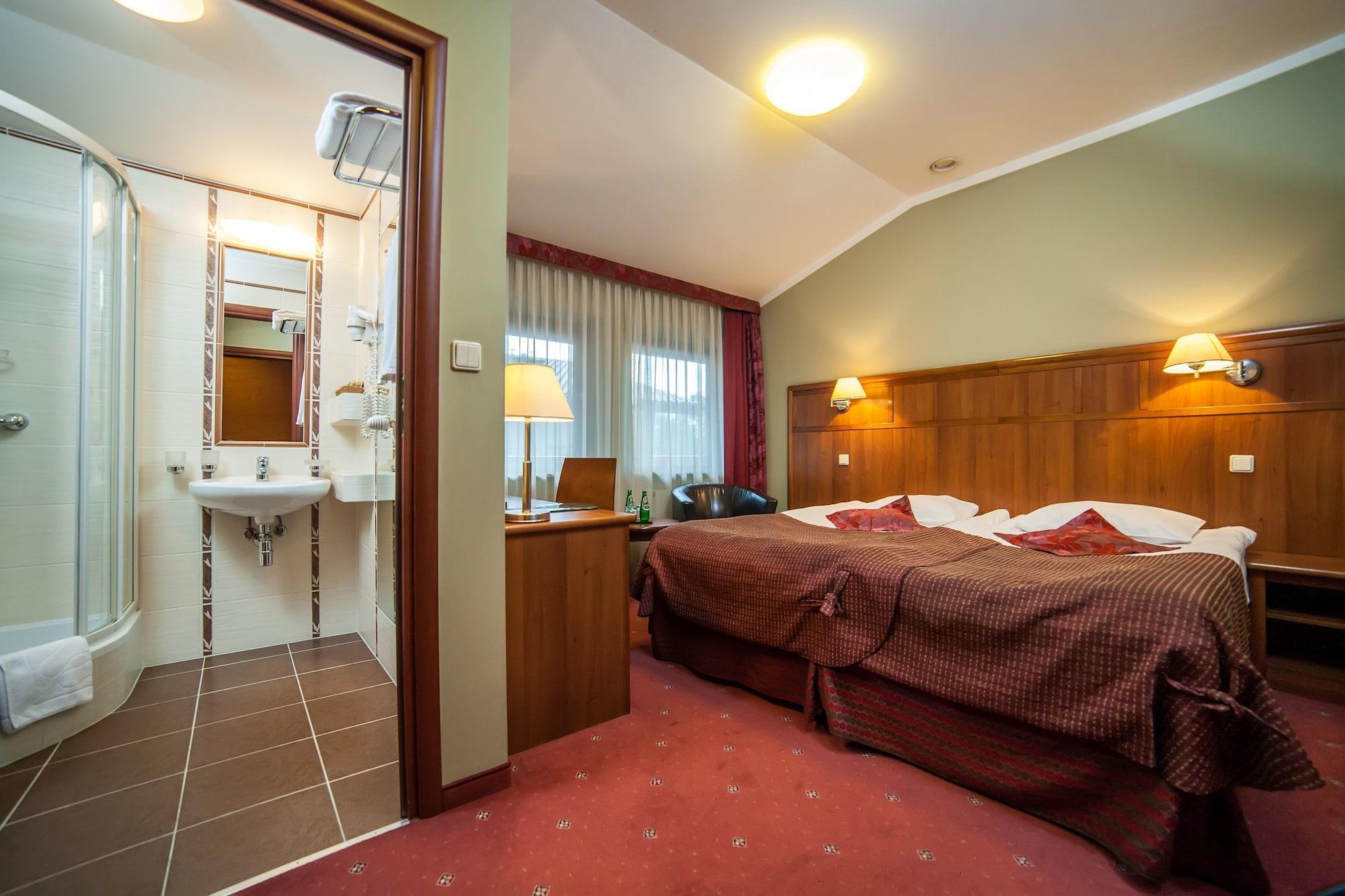 Farmona Hotel Business & Spa Krasków Εξωτερικό φωτογραφία