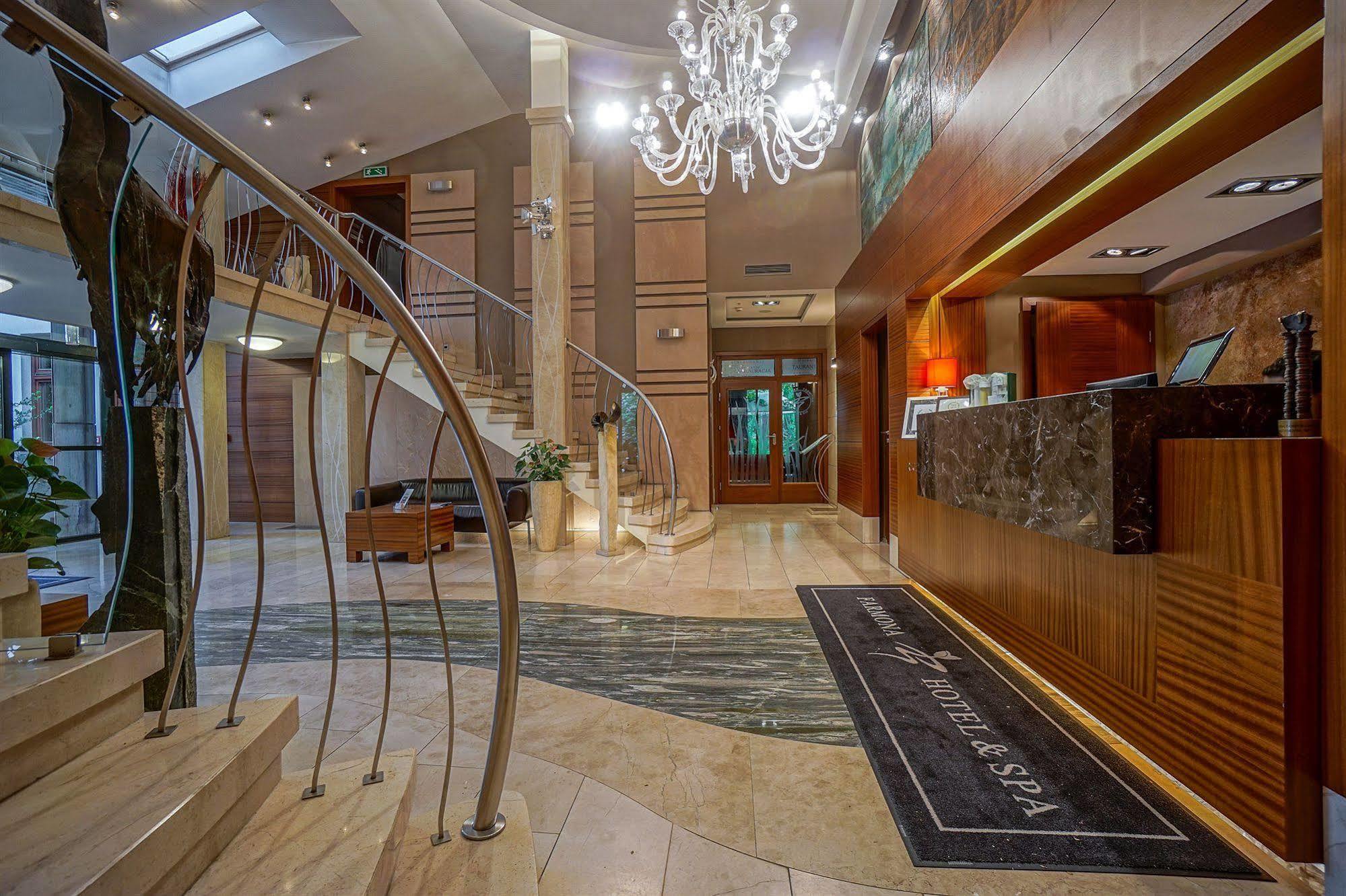 Farmona Hotel Business & Spa Krasków Εξωτερικό φωτογραφία
